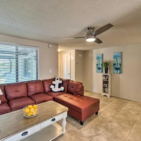 Bright Venice Home With Yard Less Than 4 Miles To Beach! Exterior photo