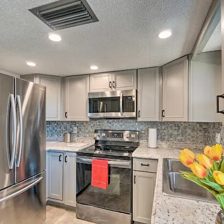 Bright Venice Home With Yard Less Than 4 Miles To Beach! Exterior photo