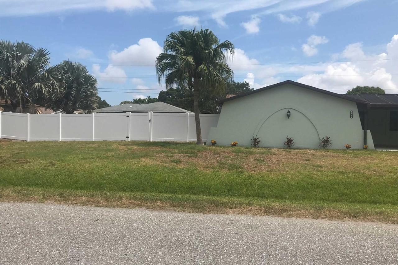 Bright With Yard Less Than 4 Miles To Beach! *